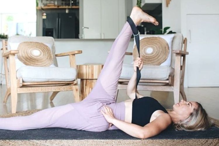 Enhance your yoga practice with yoga straps: a must-have tool for yogis of all levels