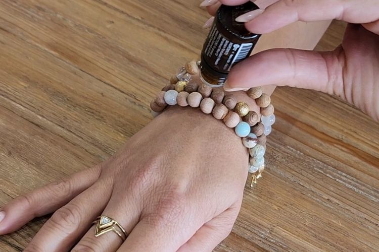 Using essential oils with your malas and bracelets
