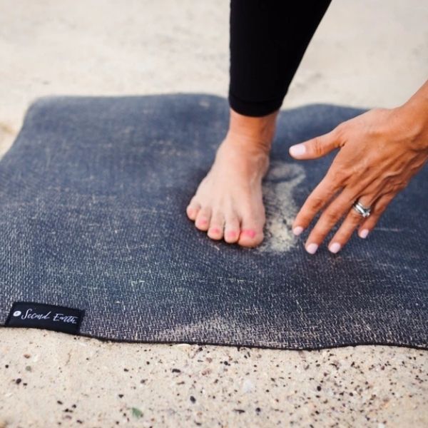 ‘Connected’ Yoga Mat - Non-slip