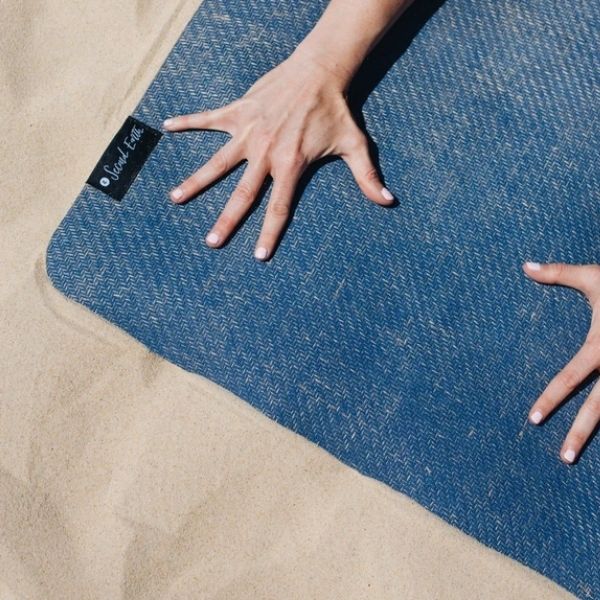 ‘Connected’ Yoga Mat - Non-slip
